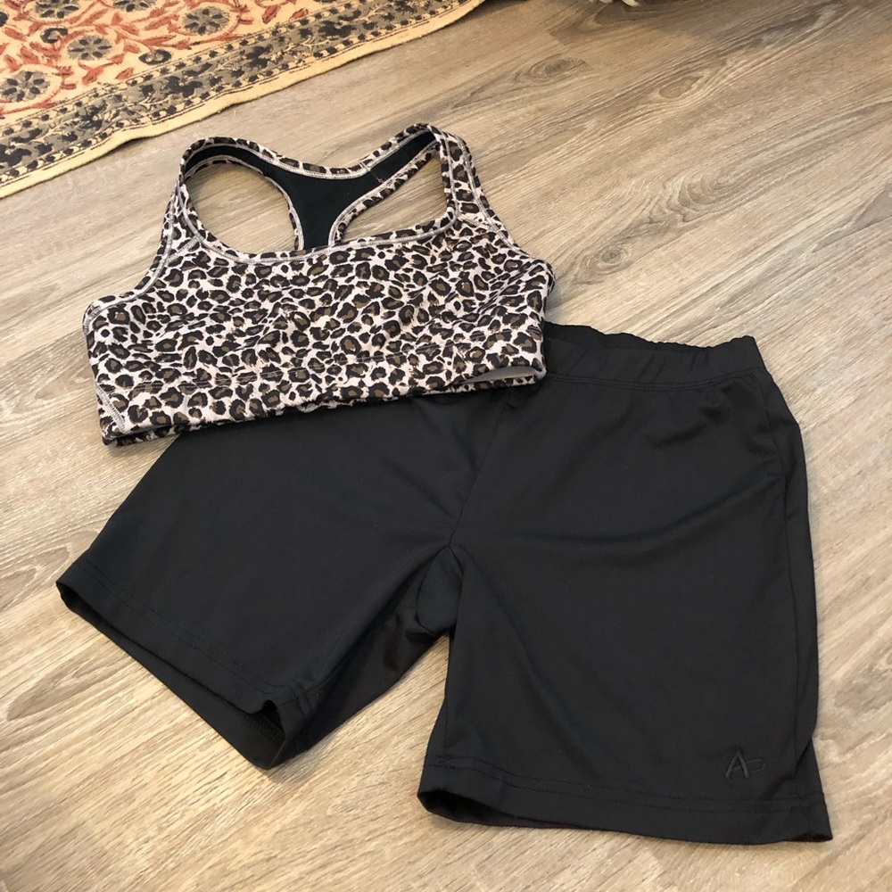 GapFit Leopard Print Sports Bra Combo